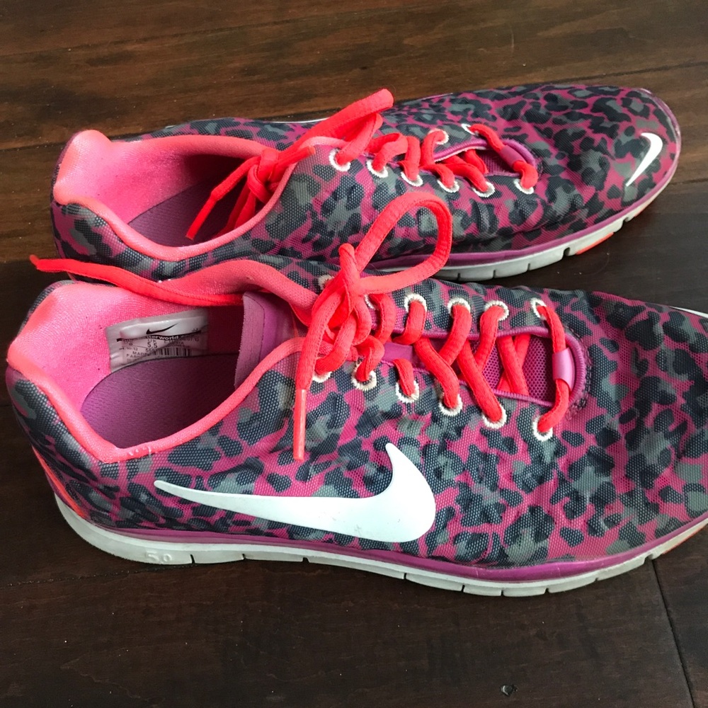 Nike free run shoes sz8